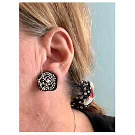 Chanel-Chanel-Ohrringe aus schwarzem Harz und Strasssteinen-Schwarz