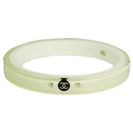 Chanel-Bracelet jonc CHANEL CC Logo en résine transparente et blanche avec strass-Blanc