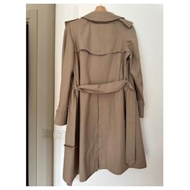 Burberry-Trenchs-Beige