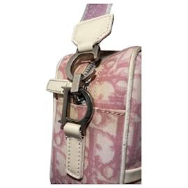 Dior-Trotador oblíquo de PVC usado DIOR 2 Bolsa de ombro rosa-Rosa