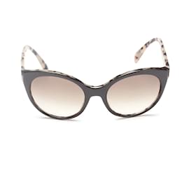 Prada-Óculos de sol grandes com estampa de leopardo Prada Óculos de plástico em excelente estado-Preto