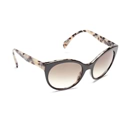 Prada-Óculos de sol grandes com estampa de leopardo Prada Óculos de plástico em excelente estado-Preto