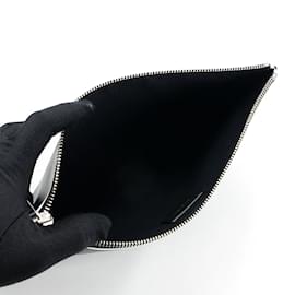 Givenchy-Bolso de embrague de cuero-Negro