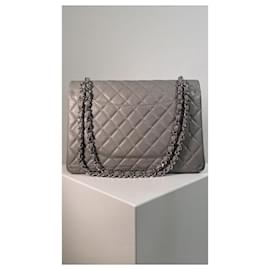 Chanel-Chanel Maxi lined Flap Grey Caviar Timeless Classic lined Flap Bag with Silver Hardware-Grey
