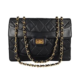 Chanel-Chanel Chanel shoulder bag Timeless Classica 2.55 matelassé in black leather-Black