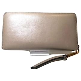 MARC JACOBS Beige