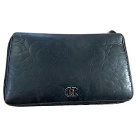 Chanel CAMELLIA Black