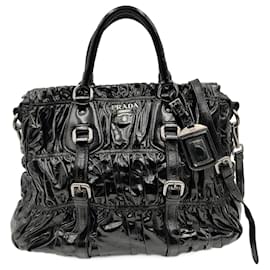 Prada-Prada Shopper shoulder bag in black Gaufrè paint-Black