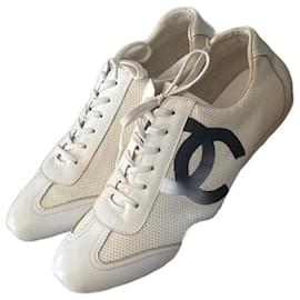 Chanel Women's CC Low-Top Sneakers Leather White 2126951