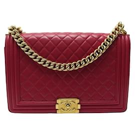 Chanel-CHANEL GRAND BOY HANDTASCHE ROTE HANDTASCHE AUS GESTEPPTEM LEDER-Rot