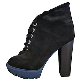 Kenzo-Black ankle boots with fluor sole-Black,Light blue