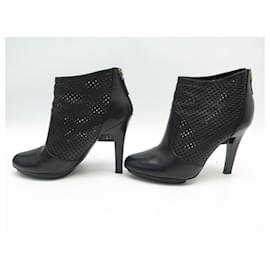Fendi-FENDI SHOES PERFORATED ANKLE BOOTS 39IT 40FR HEELS BLACK LEATHER BOOTS SHOES-Black