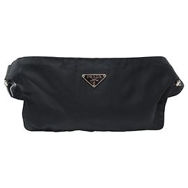 PRADA HANDTASCHE RE-NYLON GÜRTEL SCHWARZ BANANE HANDTASCHE MIT SCHWARZEM GÜRTEL Schwarz