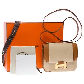 Hermès HERMES Constance Bag in Golden Leather - 101344 Golden