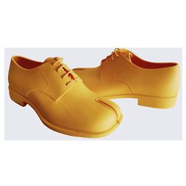 Maison Martin Margiela Tabi 39 Giallo