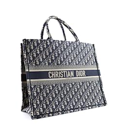 Louis Vuitton Bowling Montaigne GM Lila - Das zeitlose Accessoire