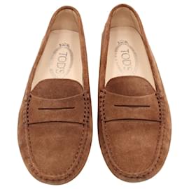 Tod's-Tod's Gommino Driving Shoes in Brown Suede-Brown