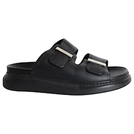 Alexander Mcqueen-Chanclas con hebilla forradas de Alexander McQueen en cuero negro-Negro