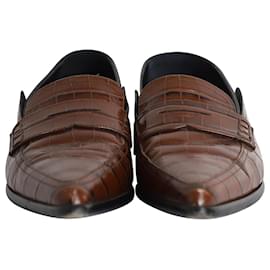 Loewe-Loewe Slip-On Pointed Toe Loafers in Brown Croc-Effect Leather-Brown