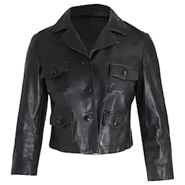 Prada-Kurz geschnittene Prada-Jacke mit Knöpfen aus schwarzem Leder-Schwarz