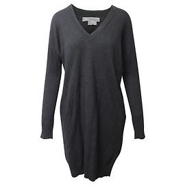 Vince Langarm-Pulloverkleid mit V-Ausschnitt m/ Taschen aus dunkelgrauer Wolle Grau