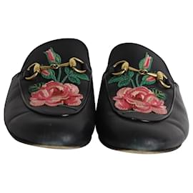Gucci-Gucci Princetown Horsebit Rose-Embroidered Flat Mules in Black Leather-Black