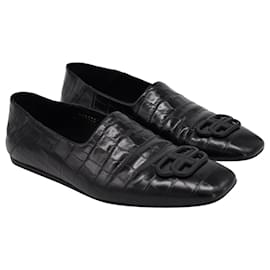 Balenciaga-Balenciaga Cosy Flat Shoes in Black Croc-Embossed Leather-Black