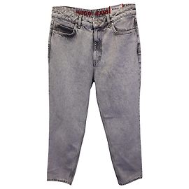 Jeans Hugo Boss Light Washed em Algodão Cinza Cinza