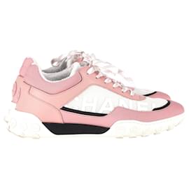 Chanel-Chanel CC Low-top Sneakers in Pink Leather, satin, and mesh-Pink