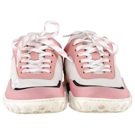 Chanel-Chanel CC Low-top Sneakers in Pink Leather, satin, and mesh-Pink