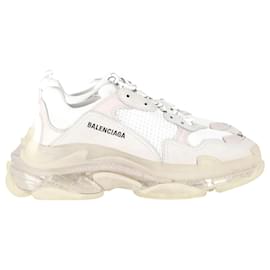 Balenciaga-Balenciaga Triple S Clear Sole Sneakers in White Polyester-White