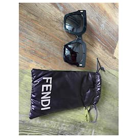Fendi-Sunglasses-Black