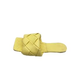 Bottega Veneta-BOTTEGA VENETA  Sandals T.EU 38 leather-Yellow