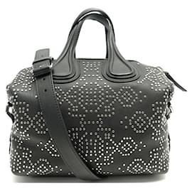 Givenchy-NEUF SAC A MAIN GIVENCHY ANTIGONA CUIR CLOUTE BB05118014 STUDDED HAND BAG-Noir