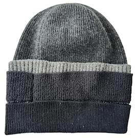 Chapeau / bonnet en laine Louis Vuitton Noir taille 58 cm en Laine