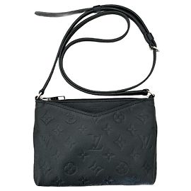 Louis Vuitton Pochette Pallas BB Noir