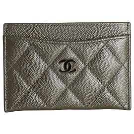 Chanel-Kartenetui aus goldenem Kaviarleder Golden