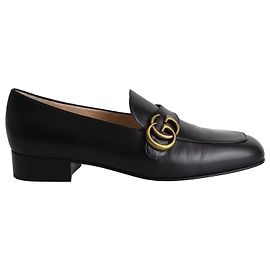 Mocassins Gucci GG Marmont en cuir noir Noir