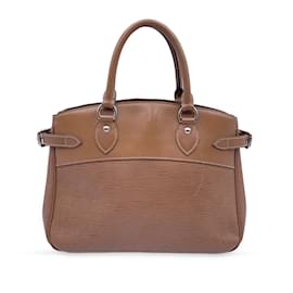 Louis Vuitton-Cartable Passy PM Bag en cuir épi marron clair-Marron
