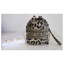 Second hand Dior Handbags - Joli Closet