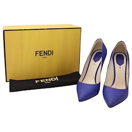 Fendi-Zapatos de tacón con punta en punta Fendi en cuero azul-Azul