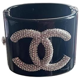 Chanel-Bracelets-Noir