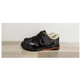 Gucci-Sneakers-Black