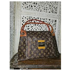 Louis Vuitton-Olympus-Monogram