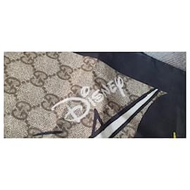 Gucci sciarpa da donna panno lana seta 140x140 nuovo mint Silk