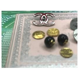 Autre Marque-Chanel buttons-Multiple colors