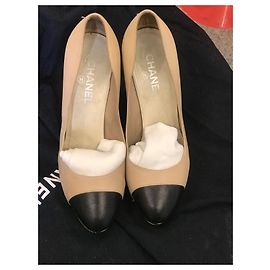Chanel Pumps Schwarz Beige