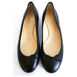 Christian Louboutin-Christian Louboutin La Massine spiked leather ballet flats-Black
