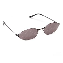 Balenciaga-Invisible Cat-Eye Sunglasses-Black
