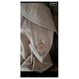 Hermès-Trench coat Hermes em muito bom estado, pouco usado-Bege